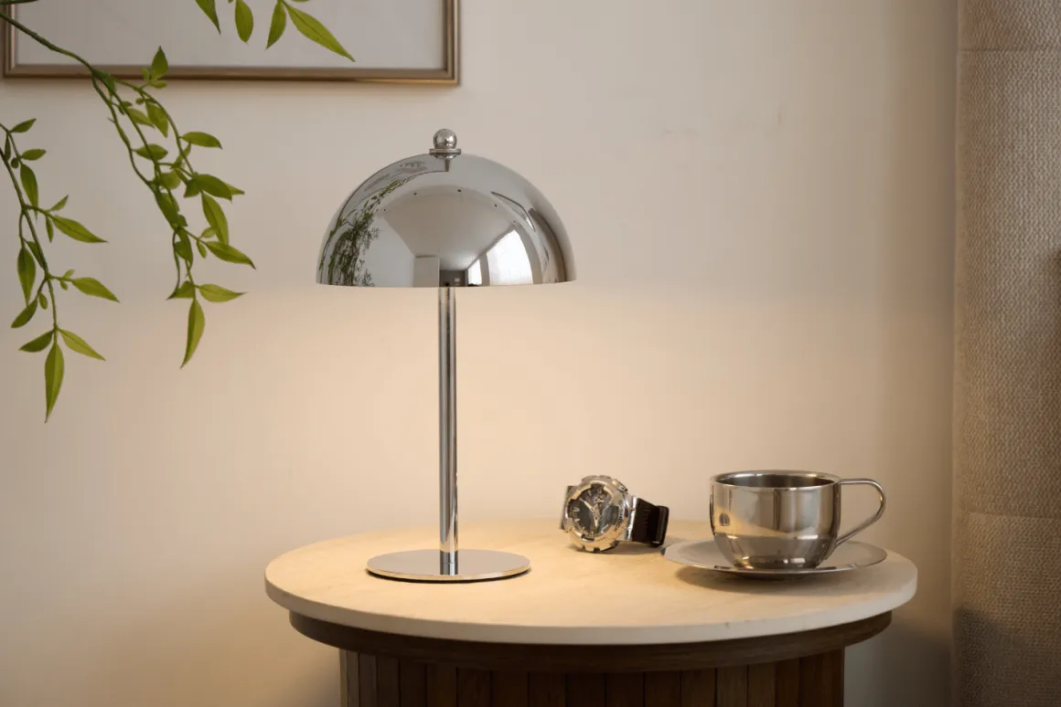 Bloom bordlampe Chrome