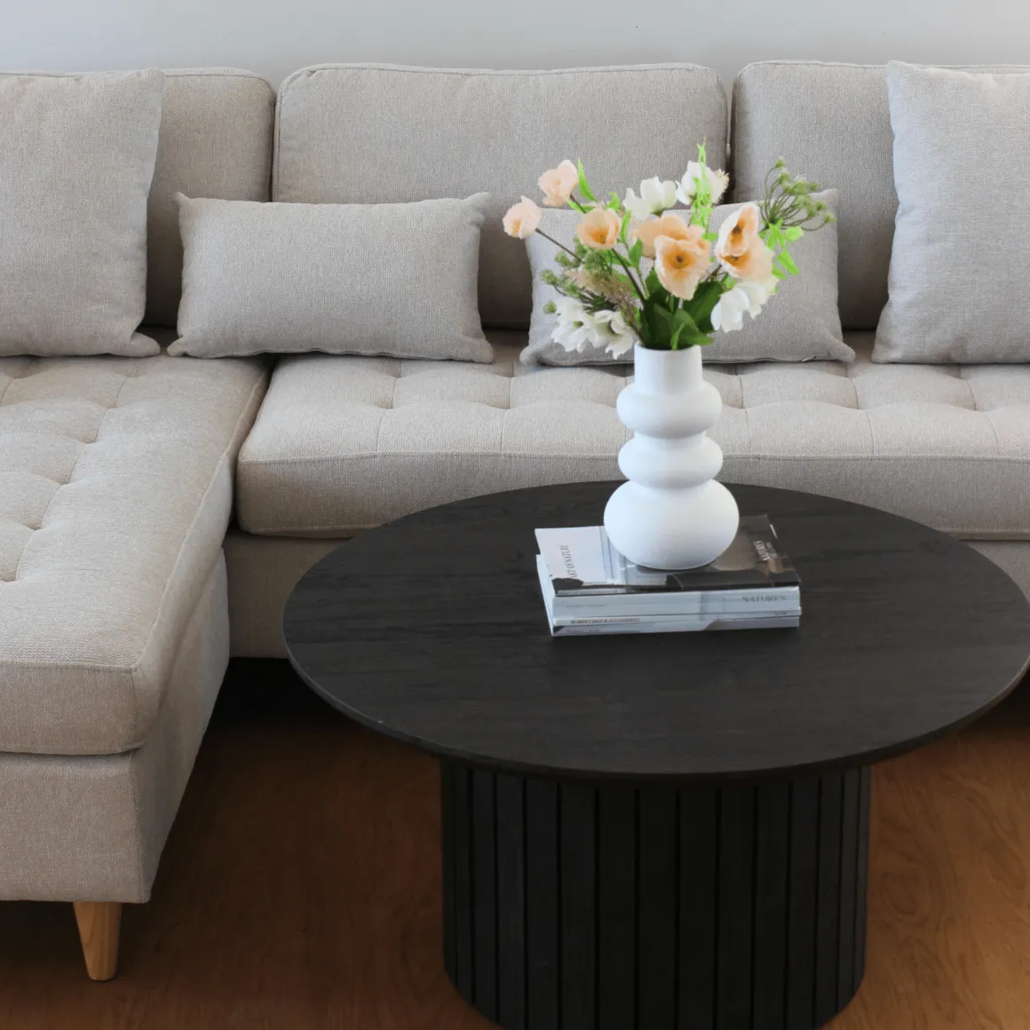Lulu - Højrevendt og venstrevendt vendbar chaiselong sofa lys beige - L: 215 x D: 82 x H: 78 cm